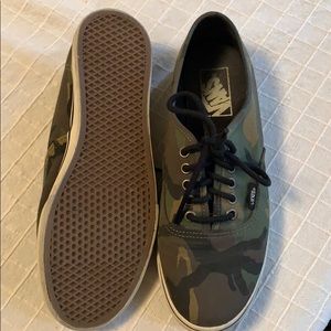 Camouflage Vans